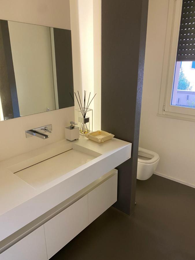 Via Cortirola Luxury Apartment Pesaro Exteriör bild